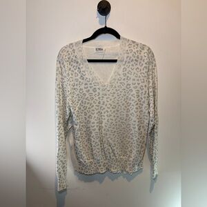 27 Miles White Leopard Print V-Neck Sweater